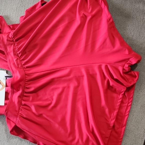 Red Rumper - Picture 3 of 4